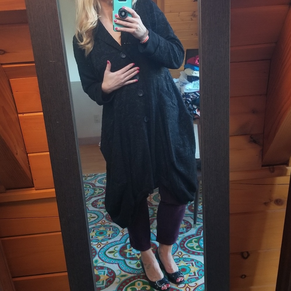 Flowy Trench - Picture 3 of 3
